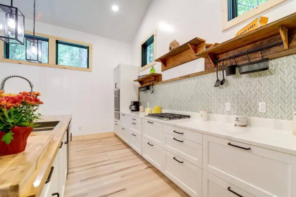 Outdoor Enthusiast'S Dream Cabin Hiking & Rafting Hot Springs Bagian luar foto